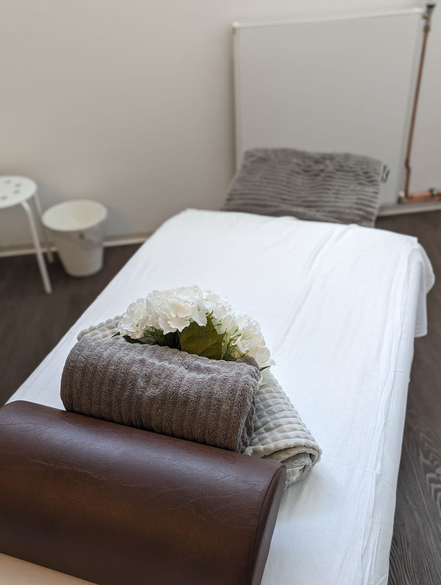 Behandlungsraum bei Omnia Sentira in Berlin 2