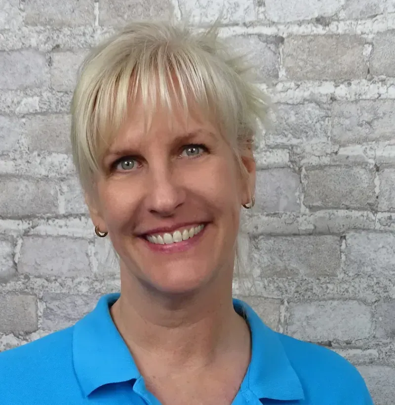 Stefanie Behling, Omnia Sentira